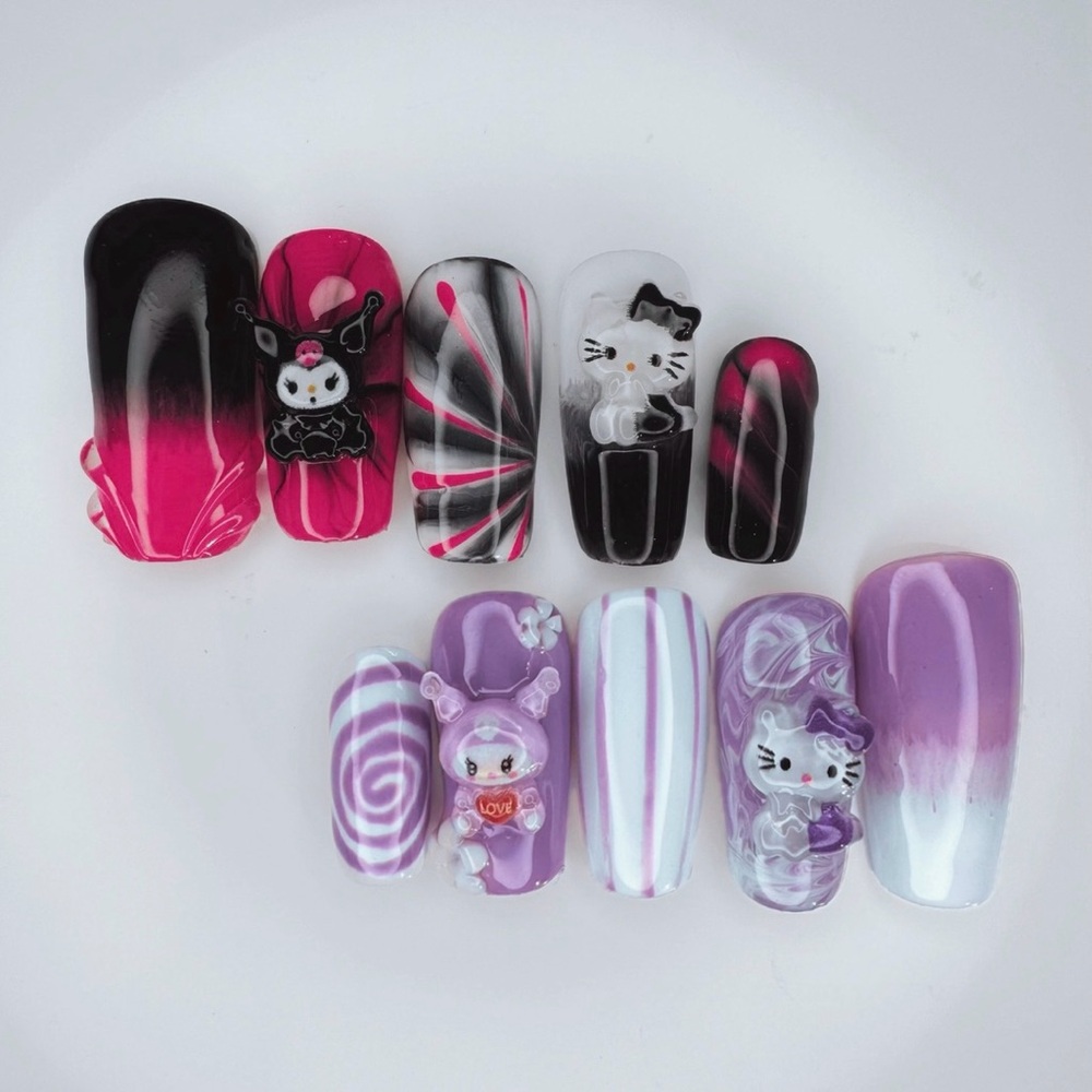 Hello Kitty Press On Nail Set.